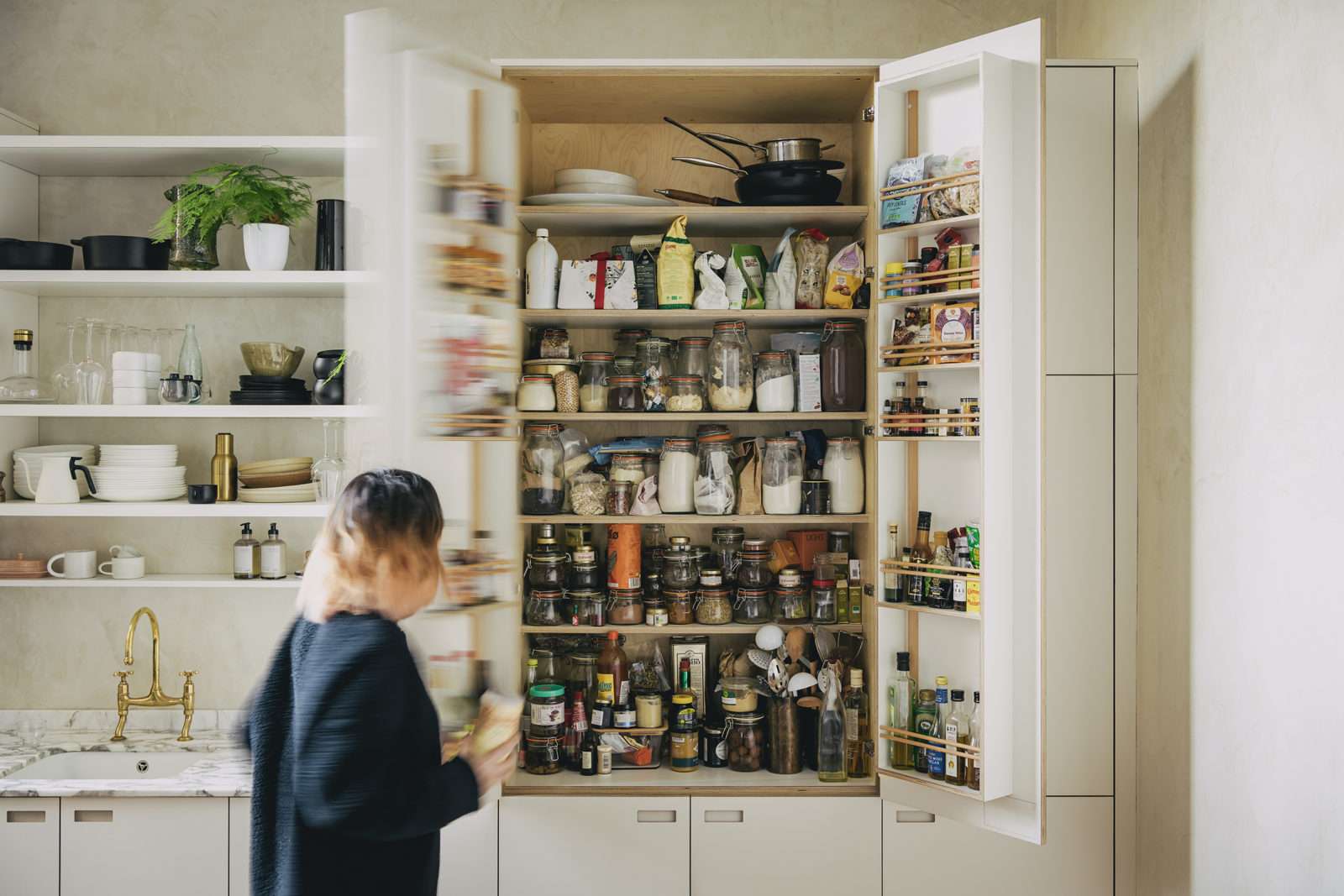 The Modern Menu: home cook Anna Barnett shares her store cupboard essentials and a recipe for homemade tagliatelle with braised fennel and peas at her home in Hackney