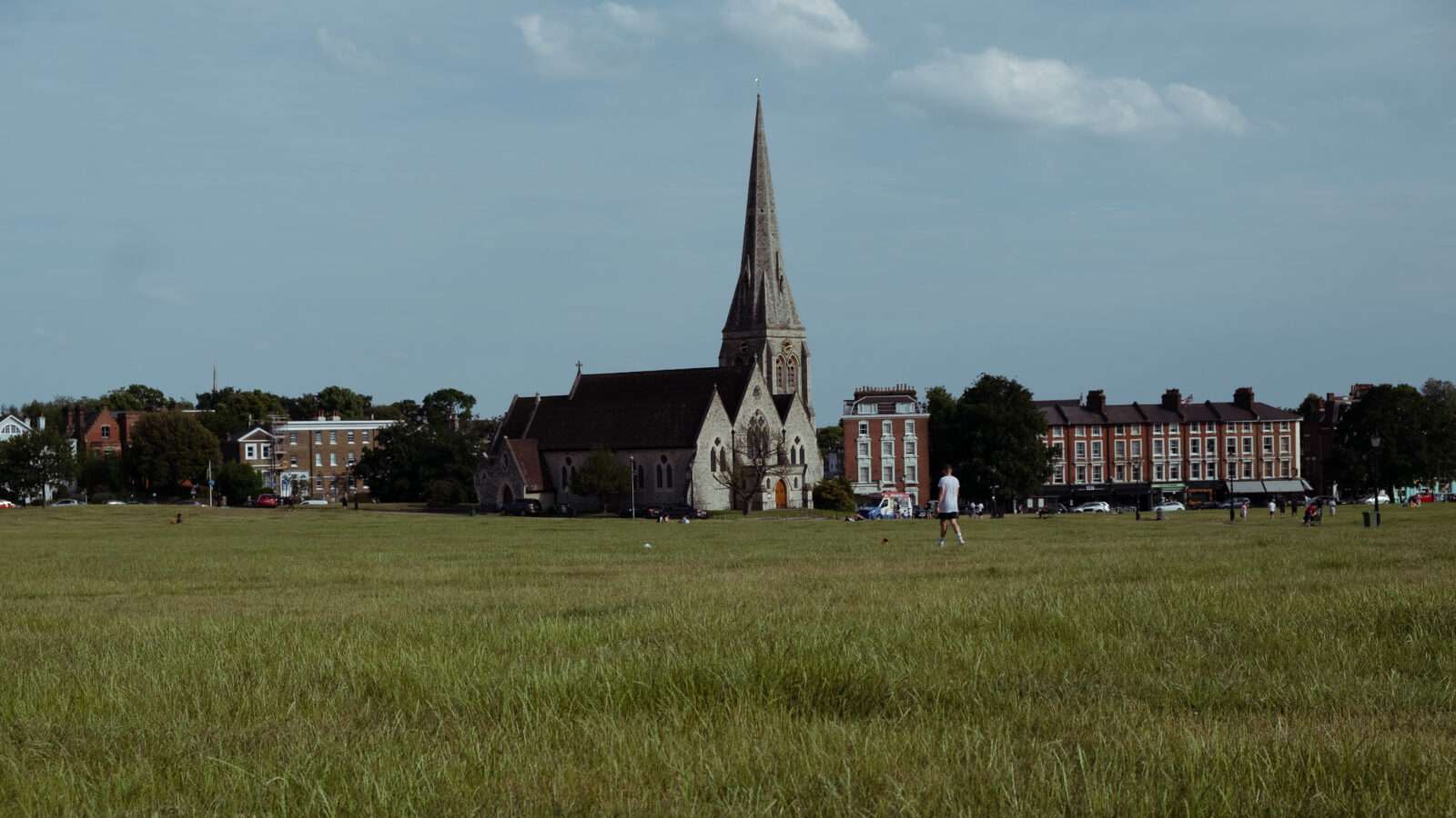 A neighbourhood guide to Blackheath: what to do and the architecture to see