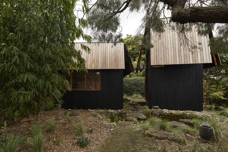 MRTN Architects’ garden studios in Melbourne are a place to work – or to not work